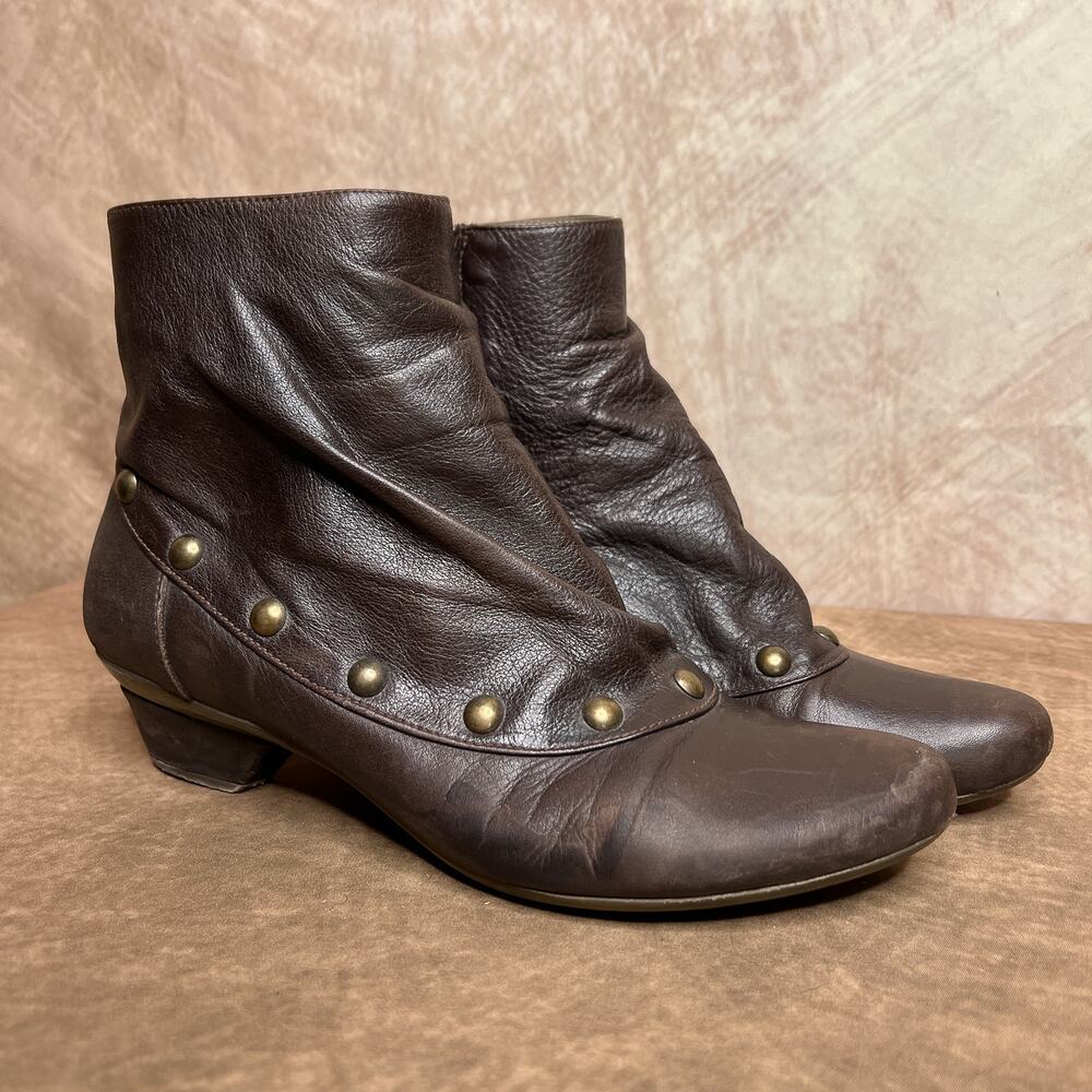 Eric Michael Web Brown Leather Studded Ankle Boots Low Heel Zip Up Western Boho
